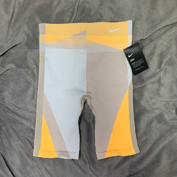 Nike | Shorts | Nwt Nike Pro Icon Clash 